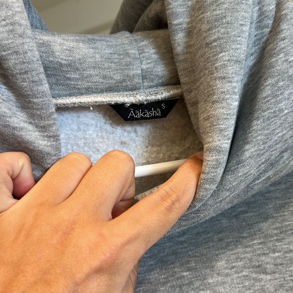 Aakasha sweatshirt - Picture 5 of 5